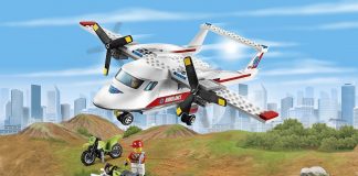 Reviewed: LEGO City Ambulance Plane 60116