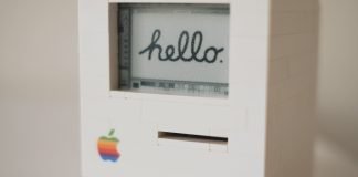 Working LEGO Macintosh Classic!