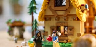 Step into the Animated World: LEGO Drops Enchanting Snow White Cottage Set!