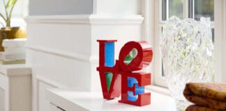 LEGO Art LOVE Set: Build an Iconic Piece of Pop Art!