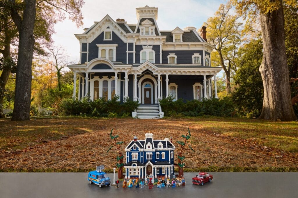 LEGO Stranger Things Creel House: The Amazing Transforming LEGO House Arrives January 2026 1 LEGO Stranger Things Creel House model sits infront of the real house.