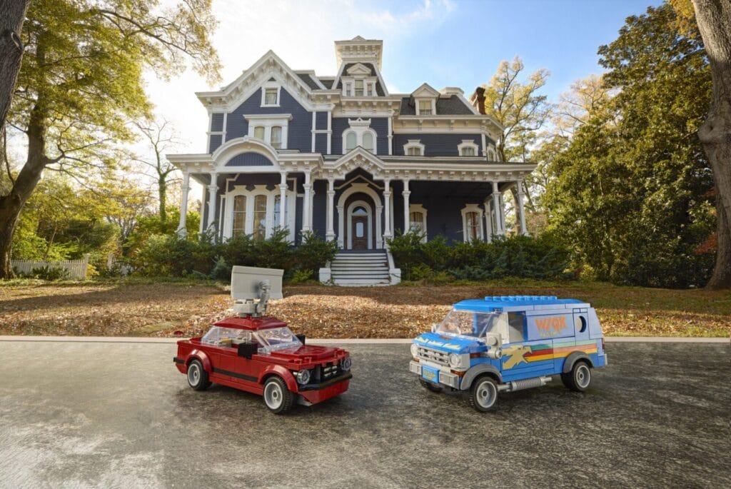 LEGO Stranger Things Creel House: The Amazing Transforming LEGO House Arrives January 2026 7 05 Car and Van in front of Creel House Atlanta