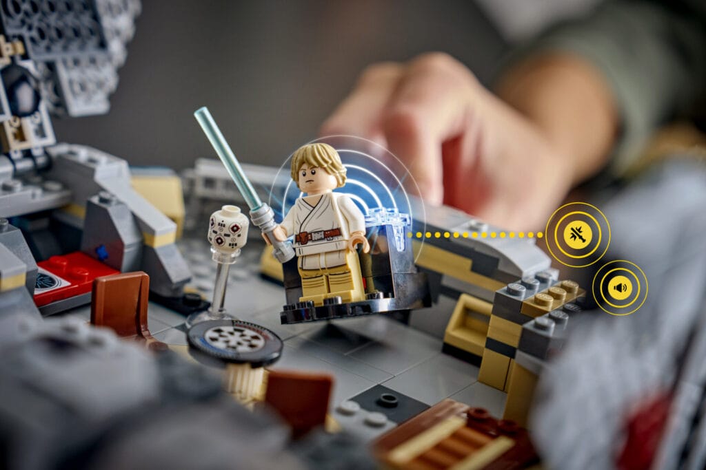 LEGO Star Wars SMART Play Expands with 5 New Sets at Nuremberg Toy Fair 6 75426 Lifestyle cons 7