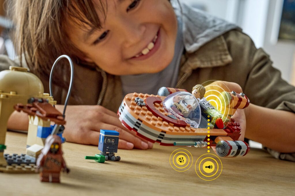 LEGO Star Wars SMART Play Expands with 5 New Sets at Nuremberg Toy Fair 12 75420 Lifestyle cons 7