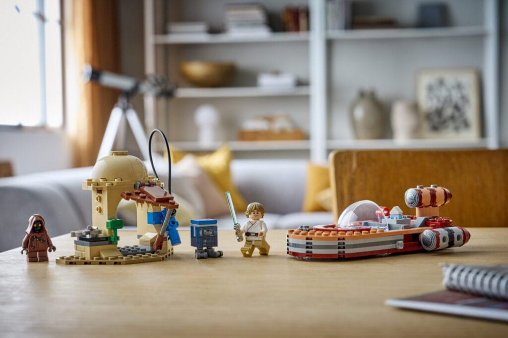 LEGO Star Wars SMART Play Expands with 5 New Sets at Nuremberg Toy Fair 15 75420 Lifestyle envr