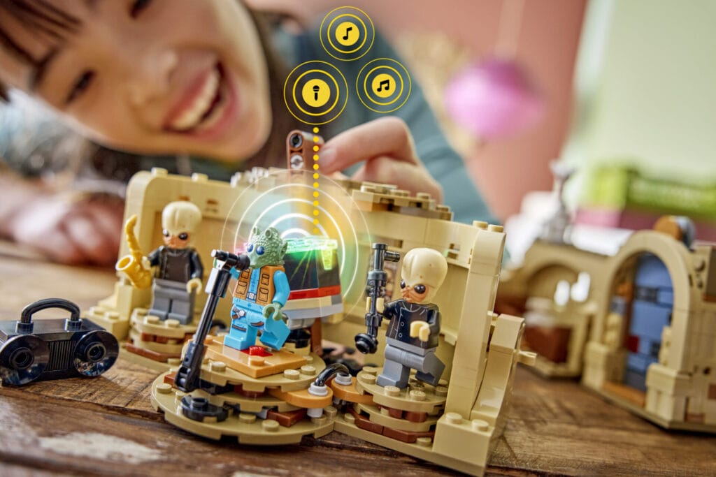 LEGO Star Wars SMART Play Expands with 5 New Sets at Nuremberg Toy Fair 29 75425 Lifestyle cons 5
