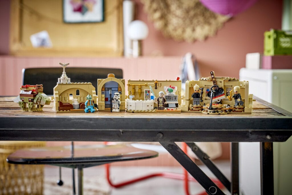 LEGO Star Wars SMART Play Expands with 5 New Sets at Nuremberg Toy Fair 32 75425 Lifestyle envr